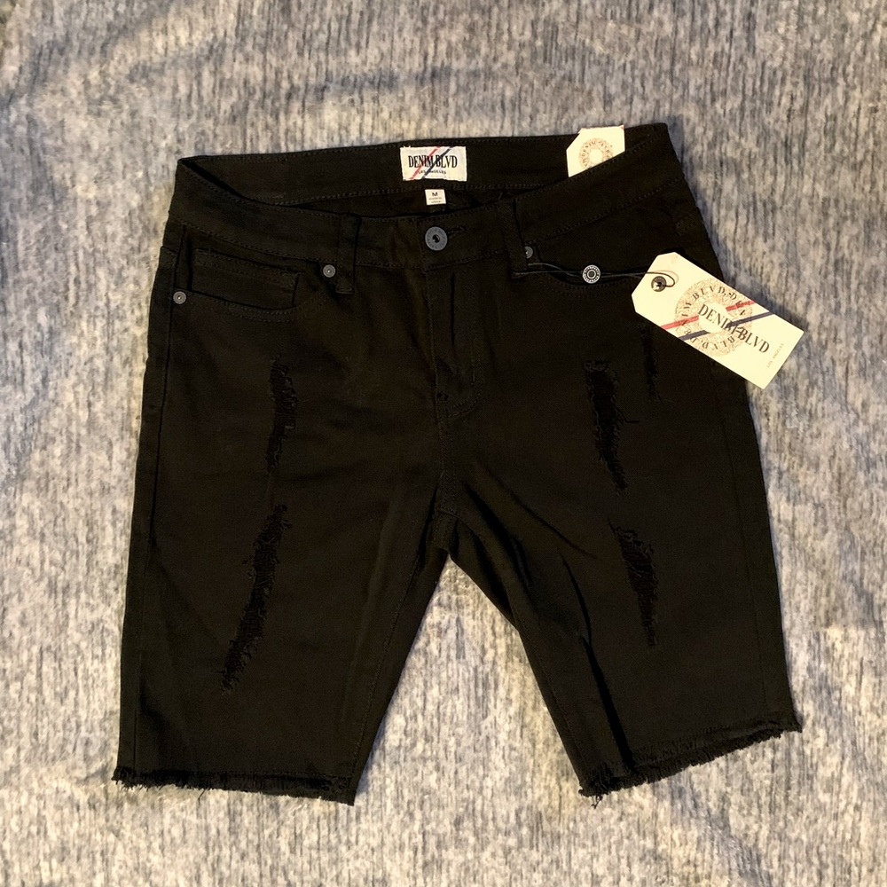 Denim Blvd black denim distressed Bermuda shorts size medium NWT